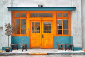 【フリー素材】おしゃれなレトロカフェの入り口ドア画像・晴れた日０