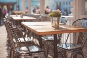 オープンカフェのフリー素材・おしゃれなテラス席０